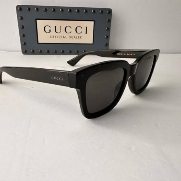 Authentic Gucci Smoke Square Men's Sunglasses GG0001SN 001 - Picture 1 of 8